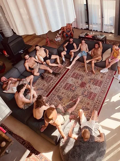 Fourteen creators together during the Detour Down Under group scene in Kangaroo Valley